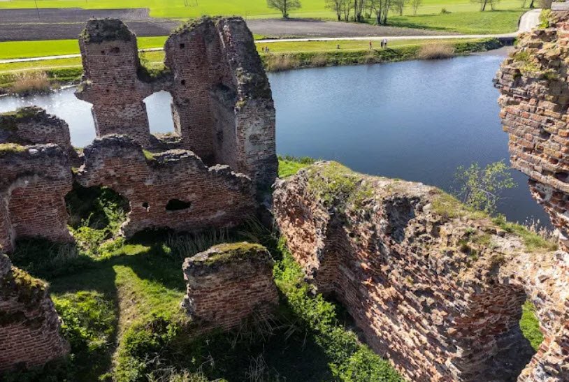 Besiekiery Castle, Poland